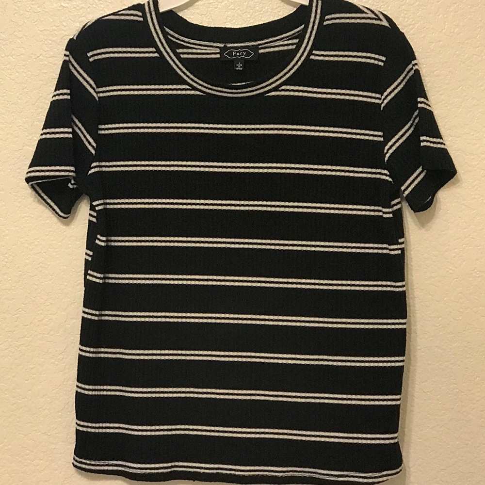 Black shirt w/ white lines
